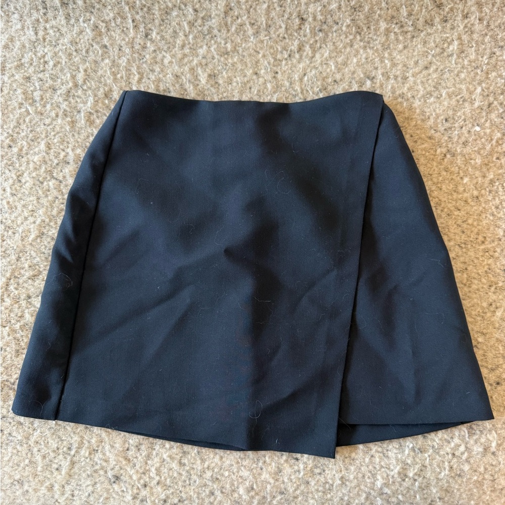 Abercrombie & Fitch Black Mini Skirt
